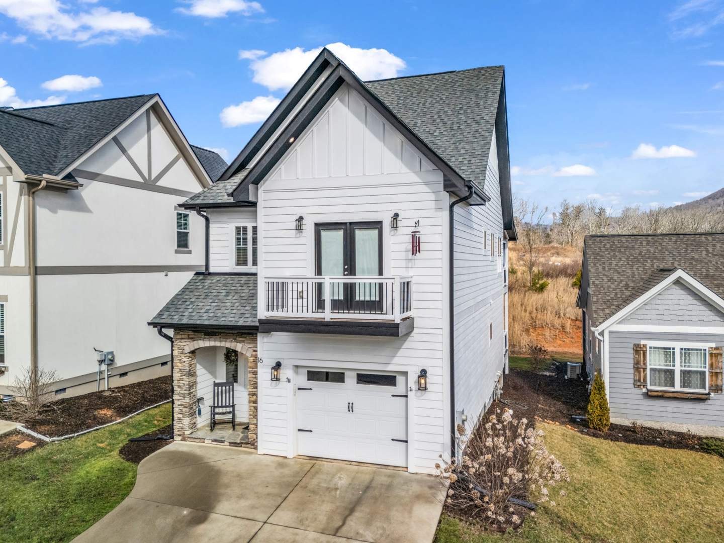 16-Tudor-Way-Black-Mountain-NC-02